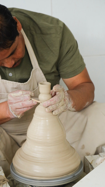 Antonio Bonilla trabajando